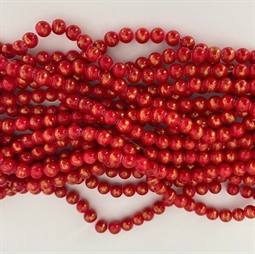  mm Farvet jade perler - Rød med guldstøv. Du får en hel streng