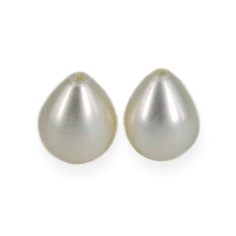 Anborede hvide dråbeformet shell perler