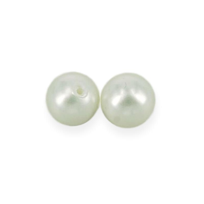 Hvide 6 mm anborede shell perler