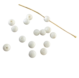 Muslingeskal perler 4 mm, 15 stk. 