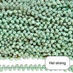 Lysegrønne ferskvandsperler, ca. 6 mm x 8 mm - Streng