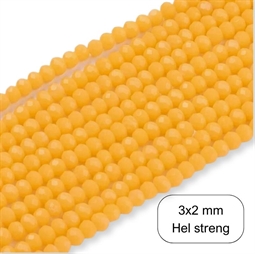 Små 3 mm farvemættet gule glasperler. prisen er for en hel streng